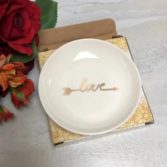 5/$20 KEVIA STYLE‎ love trinket dish, new - Picture 2 of 3